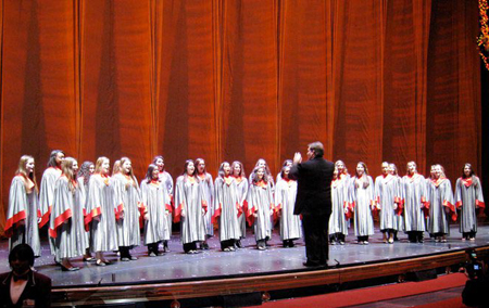 Tappan Zee High School's Madrigal Singers perform at Radio City Music Hall. Tappan Zee High School's Madrigal Singers perform at Radio City Music Hall